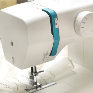 8-MAQUINA-DE-COSER-ME9100